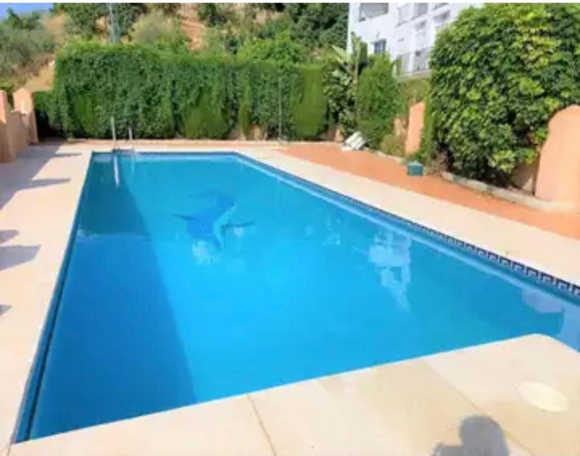 Precioso Apartamento En Complejo Residencial. Alcaucín Exterior foto